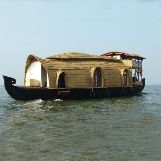 Luxury Houseboat Tours in India